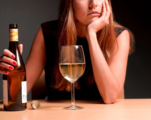 Анонимное лечение женского алкоголизма в Сосновом Бору